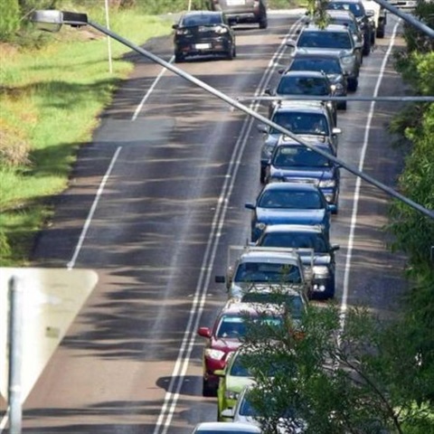 Picture of traffic queued along Beckmans Road