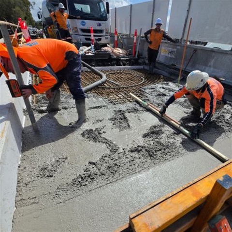 Doonella Lake Bridge concrete pour.jpg